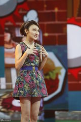 组图：《超级演说家》鲁豫战队选手激烈对抗