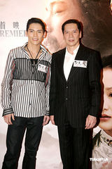 幻灯：《苏乞儿》香港首映 醉拳街舞表演向八爷致敬