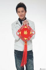 组图：乐华群星新春贺岁照 全明星阵容齐拜年