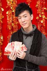 高清图：好声音学员齐贺新春合家欢