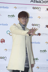 独家：2PM与EXO等助阵亚洲音乐节气氛火爆