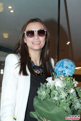 组图：应采儿喜得一子 好友黄伊汶看望