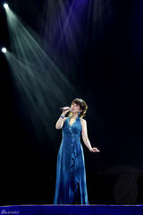 组图：孟庭苇广州开唱 与歌迷同忆纯真年代