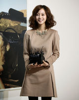 高清图：韩星韩艺瑟手机画报制作发表会