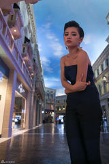 组图：浙江卫视当家花旦伊一性感大片