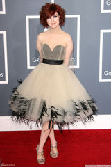 高清图：格莱美红毯 安娜-奈里克蓬蓬纱裙俏皮