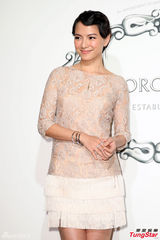 李心洁否认为梁洛施牵线 谈王菲：婚姻需包容