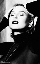 高清图：芮妮-齐薇格全新写真 成熟少妇性感别致