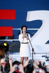 组图：金在中宋智孝携手《豺狼来了》釜山见面会