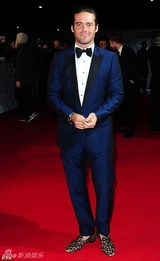 组图：英国家电视奖星光璀璨 蕾丝爆乳风情万种