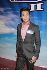 组图：吴镇宇胡杏儿新戏续前缘 张智霖回无线救急