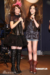 幻灯图：杨丞琳专辑大卖庆功 小天后感谢大S鼓励