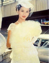 组图：赵雅芝海量旧照 少女时代亭亭玉立初现巨星相