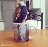 组图：杯子宝宝创意照走红 妈妈齐呼卡哇伊