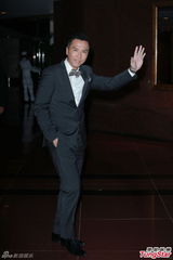 组图：黄百鸣子大婚众星出席 林峰吴千语恩爱