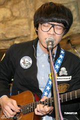 幻灯：卢广仲为巡演卖力排练 个唱邀到陈绮贞李宗盛