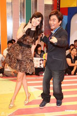 组图：吴宗宪开心过生日赞爱女 避谈高凌风婚变