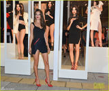 组图：超模安布罗休低胸装捞金 穿超短裙露大腿