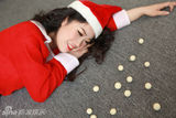 组图：芙蓉姐姐化身“清纯派”圣诞女郎
