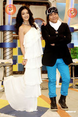 组图：大S曝与汪小菲没拍婚纱 主持节目不邀蓝正龙 