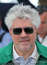 高清组图：《吾栖之肤》亮相 班德拉斯上窜下跳