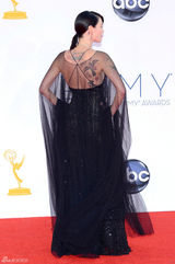 高清图：第64届艾美奖红毯众女星争奇斗艳