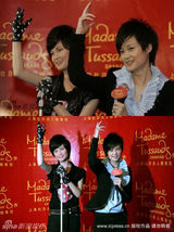 组图：明星蜡像排排站 长得不像还点赞