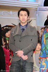 组图：欧弟新节目《模王》首录 与贾静雯再聚首