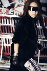 幻灯：孙悦造型“悦来悦酷” 酷似女版X战警镭射眼