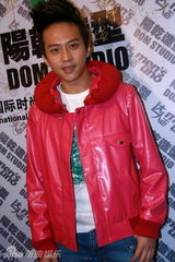 幻灯图集：齐秦胡兵邓超等齐聚时尚发布会