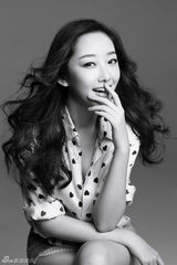 组图：蒋梦婕清新自信争做完美假妻