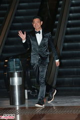 组图：晶刚压轴婚礼收官 宾客拎着回礼相继离场