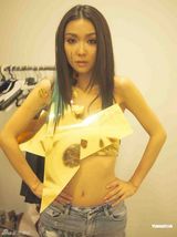 组图：薛凯琪演唱会预告劲歌热舞