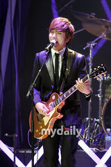 幻灯图集：韩国乐队CNBLUE出道Showcase 张根锡捧场