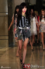 组图：SM家族总动员 SJ酷帅少时性感SHINee个性