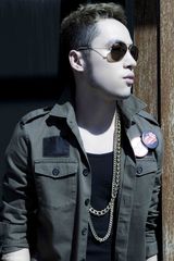 组图：MIC新歌《宿醉》MV花絮首曝光