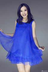 组图：林好蓝白写真清纯温暖活泼似精灵