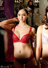 组图：香港话题混血模特Jessica C百张性感美图