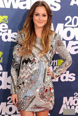 组图：《暮光》领跑2011MTV电影奖 帕丁森热吻泰勒