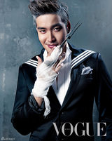 高清组图：韩片《间谍》主演携手拍写真 音乐剧般生动风趣