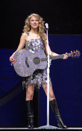 幻灯图集：泰勒-斯威夫特佛罗里达开唱