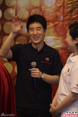 组图：房祖名任无偿献血大使 年底发新专辑