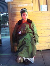 幻灯组图：陈思思自导新民歌音乐电影 花絮露尴尬相