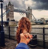 Follow Me写真微博走红:牵你爱世界