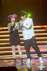 幻灯图：汪明荃等录节目 直言没有联系陈志云