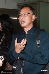 组图：杜琪峰胡杏儿为《夺命金》赶赴威尼斯