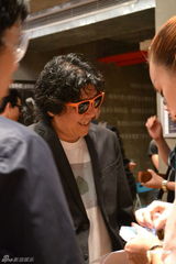 高清组图：郝蕾Lady Gaga造型出席《柔软》庆功会