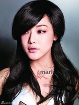 组图：邓家佳《嘉人》大片 百变造型狂野大气