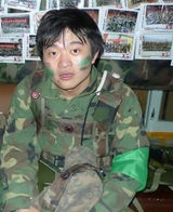 组图：牛群28岁教师儿子近照 名校毕业