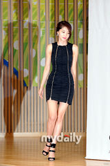 组图：韩星吴允儿李英恩等出席新剧记者会